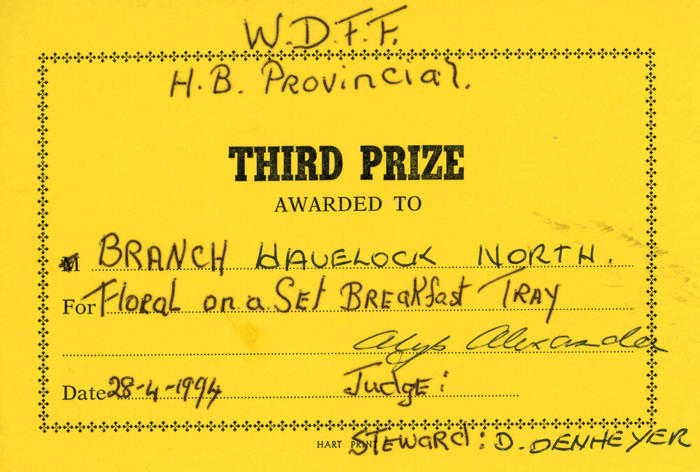 WDFF Certificate: Floral on Set Breakfast Tray