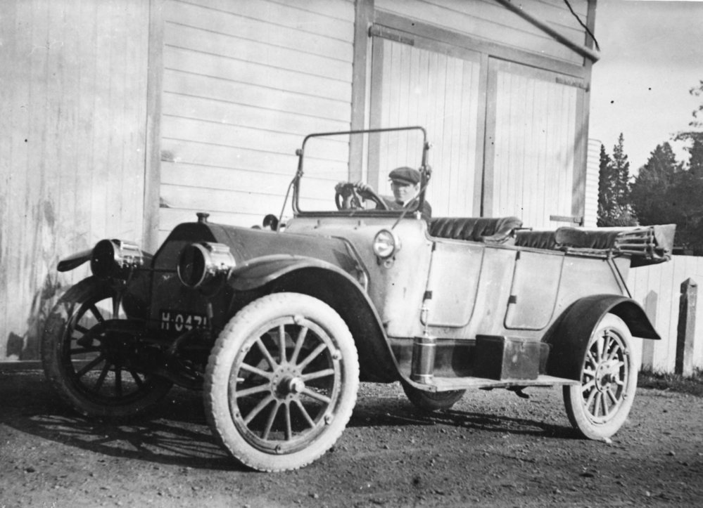 Havelock North to Hastings Studebaker Bus