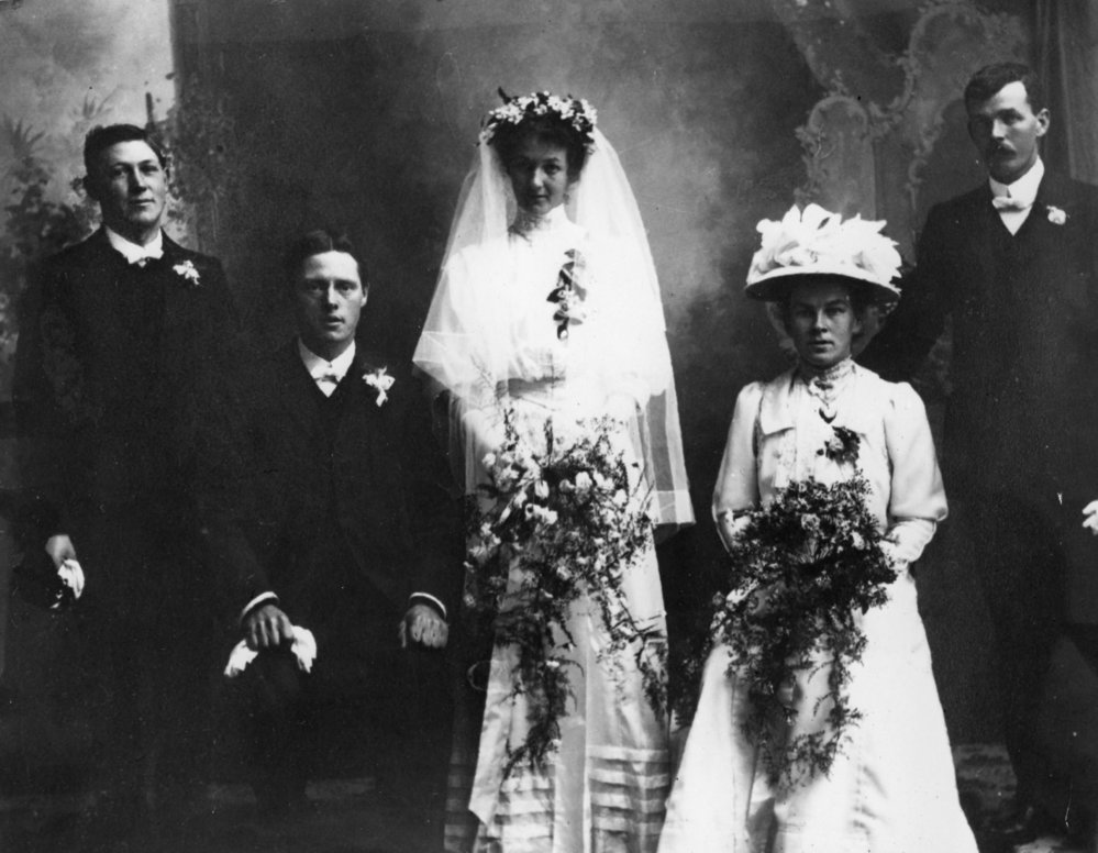 Group Portrait of Wedding Party