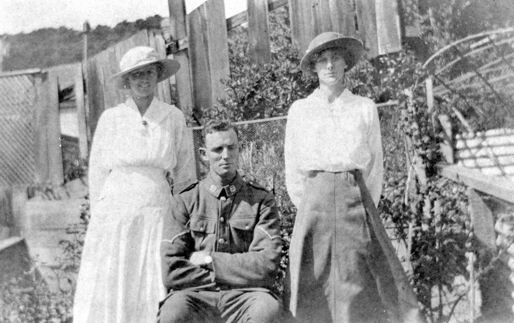 Roy Wellwood in Army Uniform, with Phyllis and Rita Wellwood