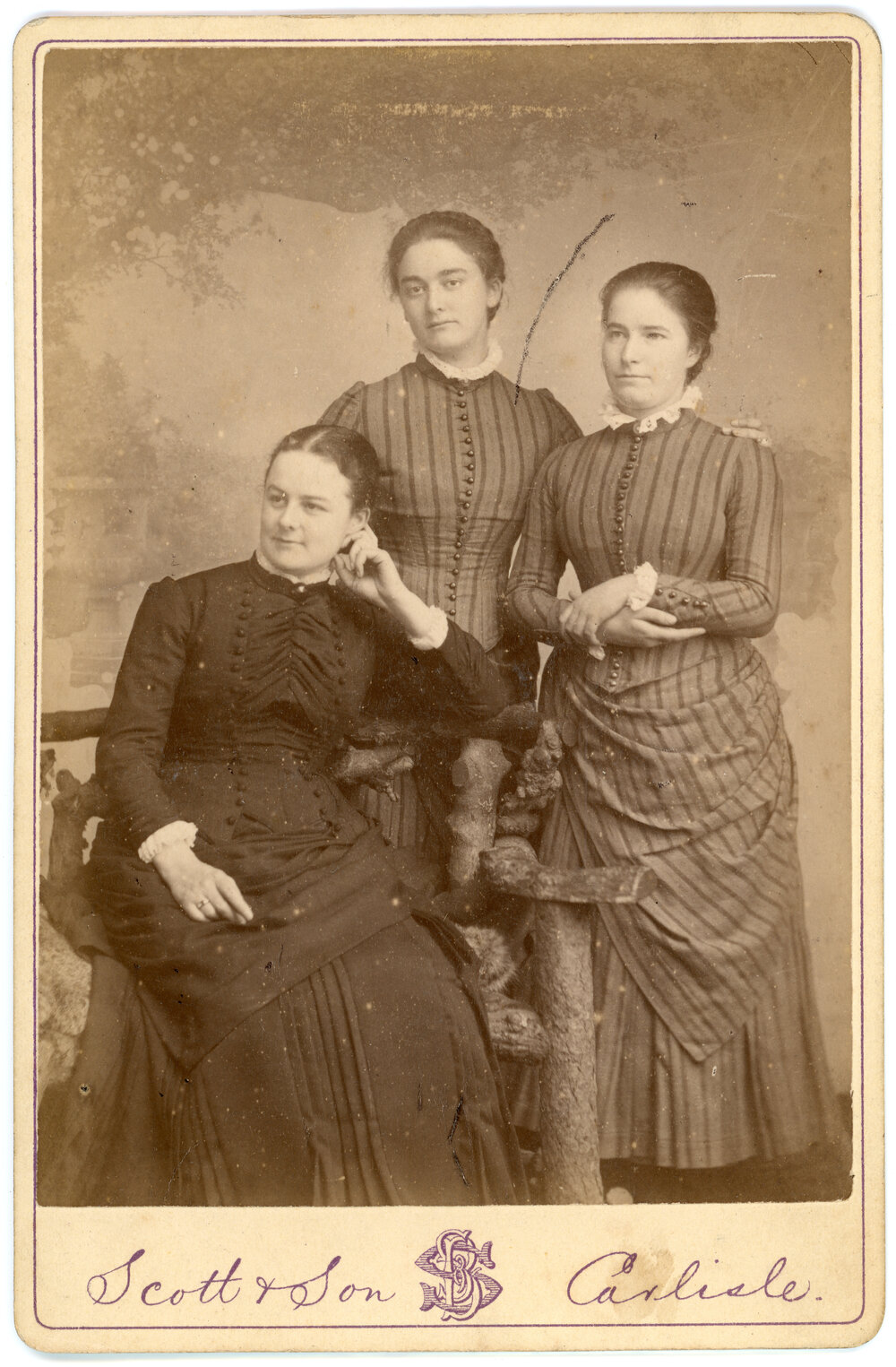 Portrait of Elizabeth Hodgson with Gertie &amp; Mary Hudson