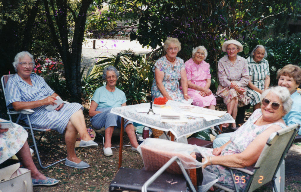 WDFF Members at Outdoor Meeting