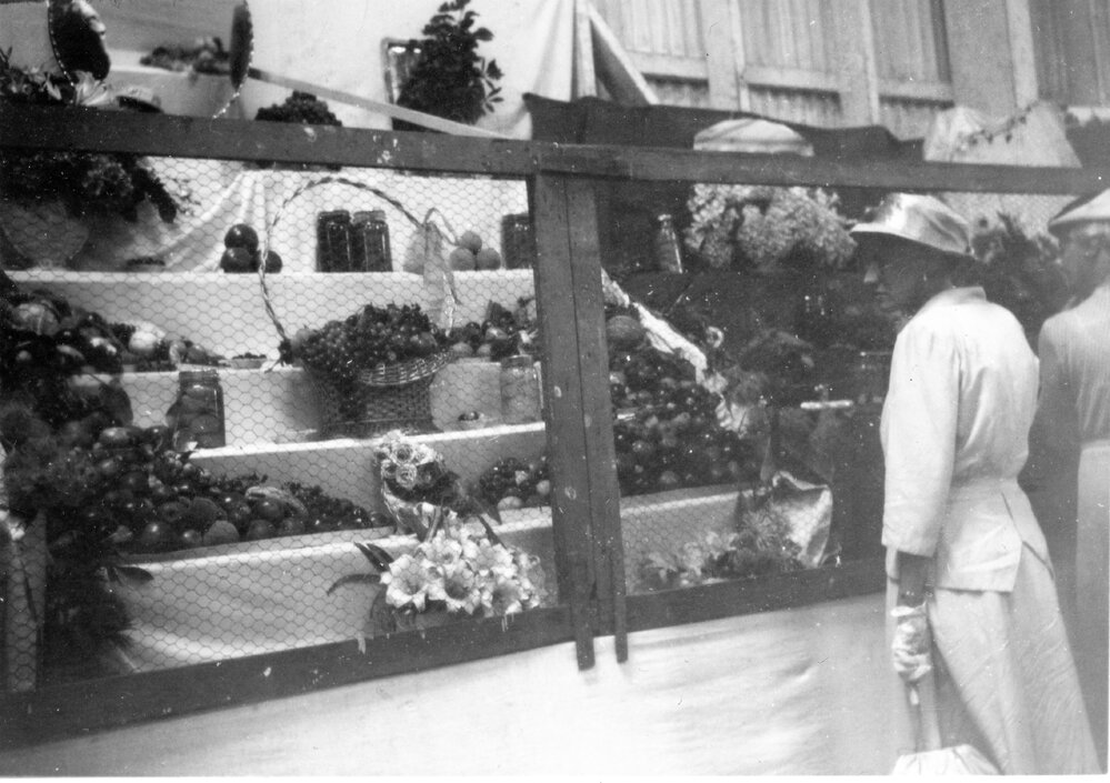 WDFF Fruit and Floral Display