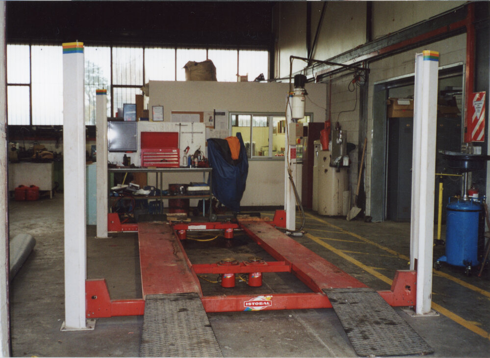 Vehicle Hoist