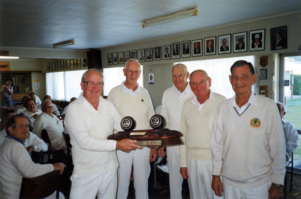 Pakeke Te Mata Bowling Trophy