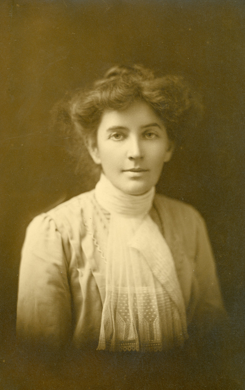 Photo Postcard of Harriot Miller Felkin nee Davidson