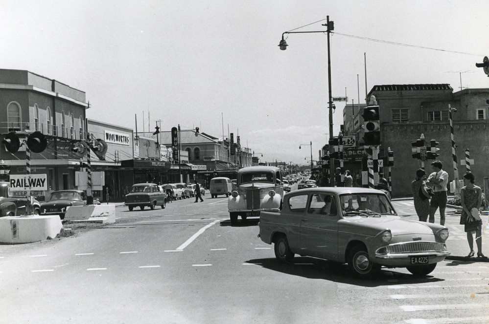Heretaunga Street from Railway Road