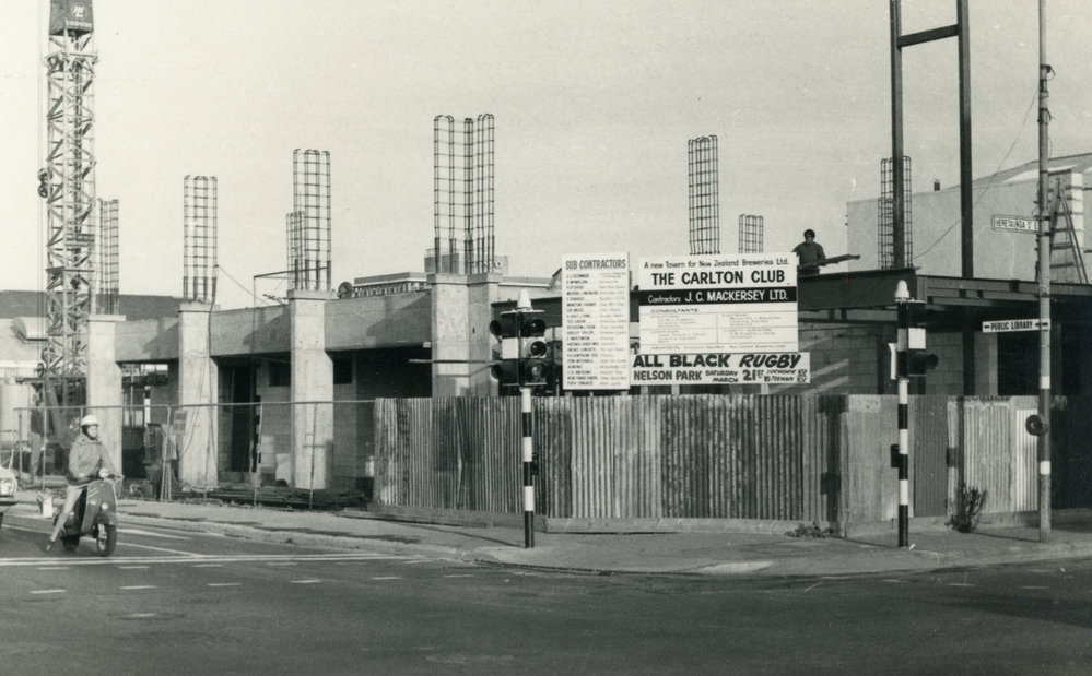 Construction of the Carlton Club, Hastings