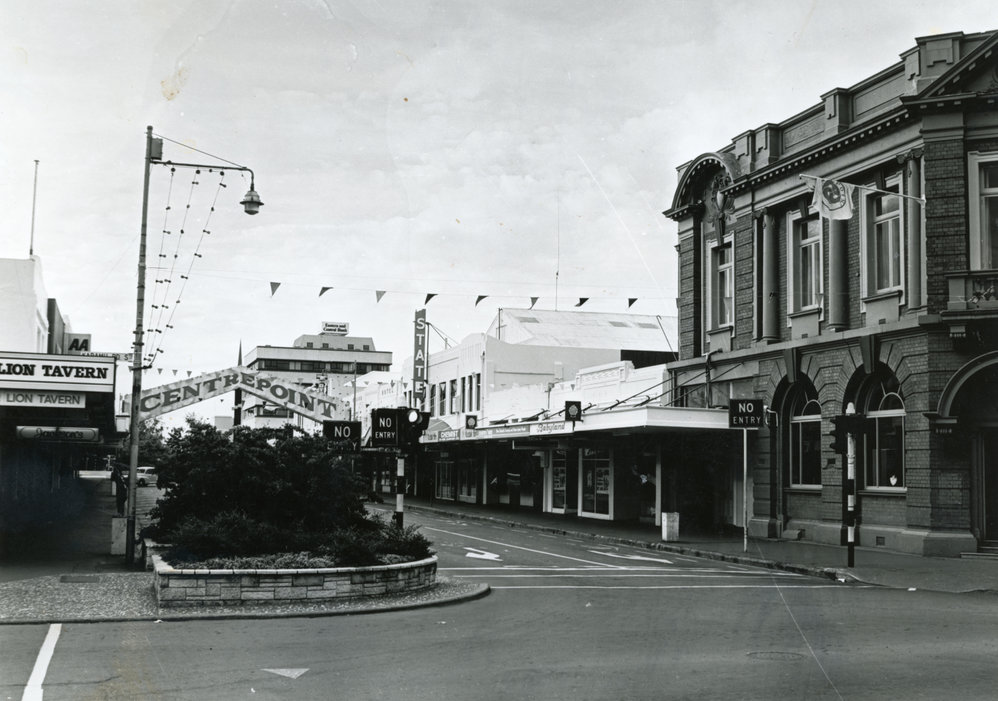 Heretaunga Street from Karamu Road