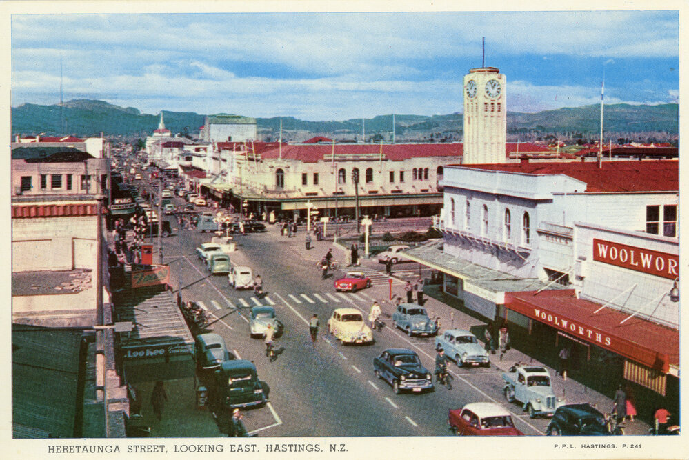 Heretaunga Street, Looking East