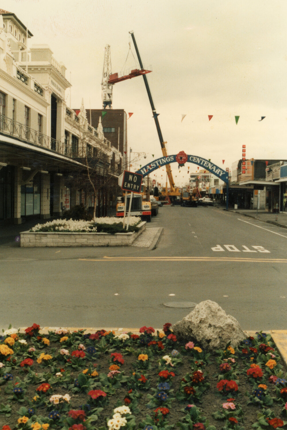 Crane in Heretaunga Street