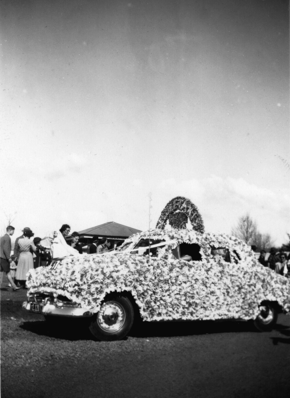 Deluxe Taxis  - Hastings Blossom Festival 1952