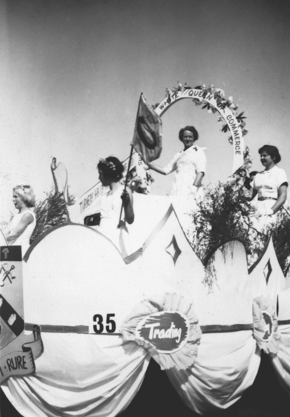 Commerce Queen Float - Hastings Blossom Festival 1952