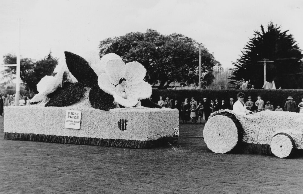 Hawke's Bay Farmers Float - Hastings Blossom Festival 1954