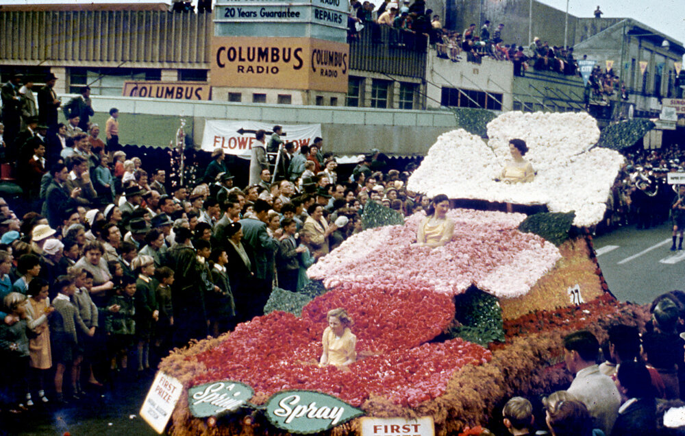 Thodey's Orchard Float - Blossom Festival Parade 1958
