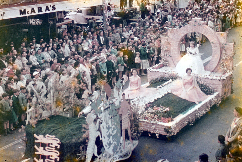 Blossom Queen Float - Blossom Festival Parade 1958