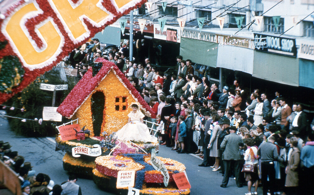 Pernel Orchard Float - Blossom Festival Parade 1963
