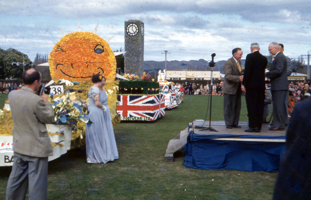Floats - Hastings Blossom Festival Parade 1953