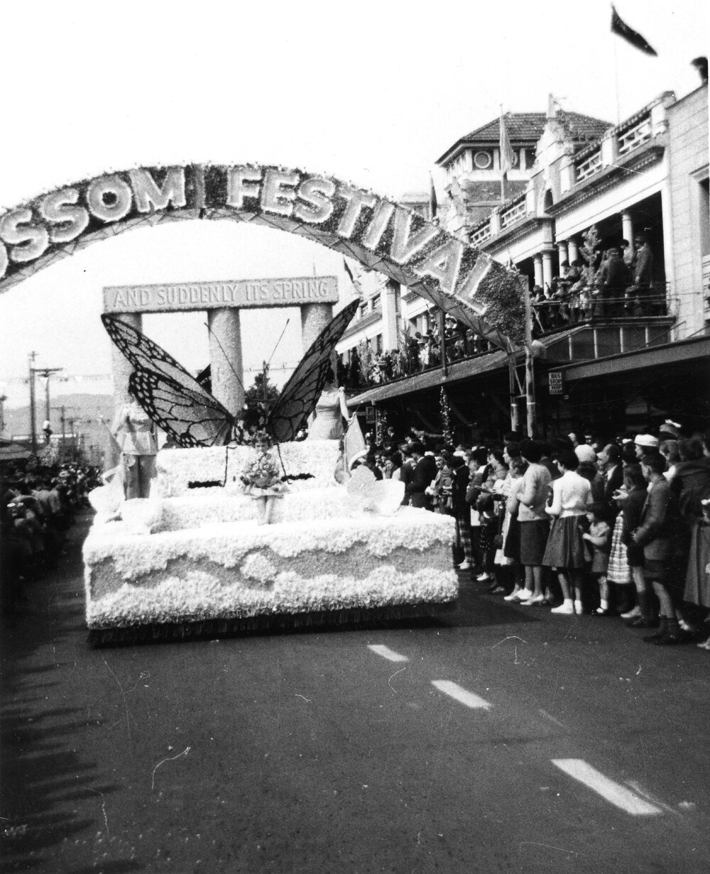 Heralds of Spring Float - Blossom Festival Parade 1958