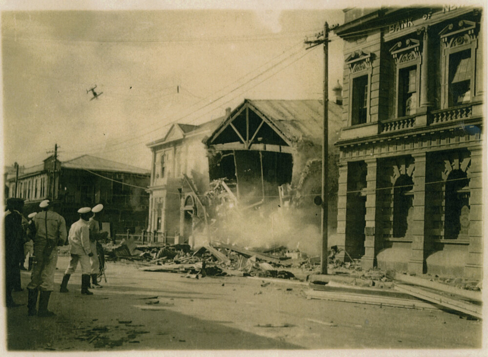 Demolition of Griffiths Footwear Store 1931