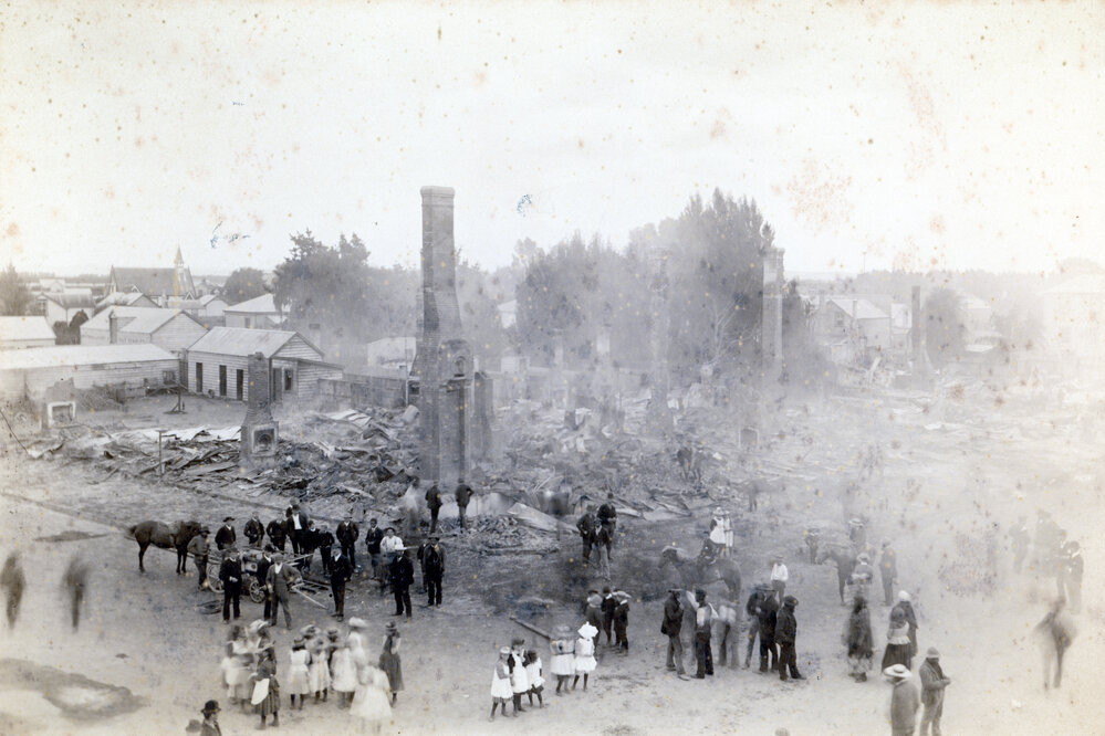 Hastings Hotel Destroyed by Fire