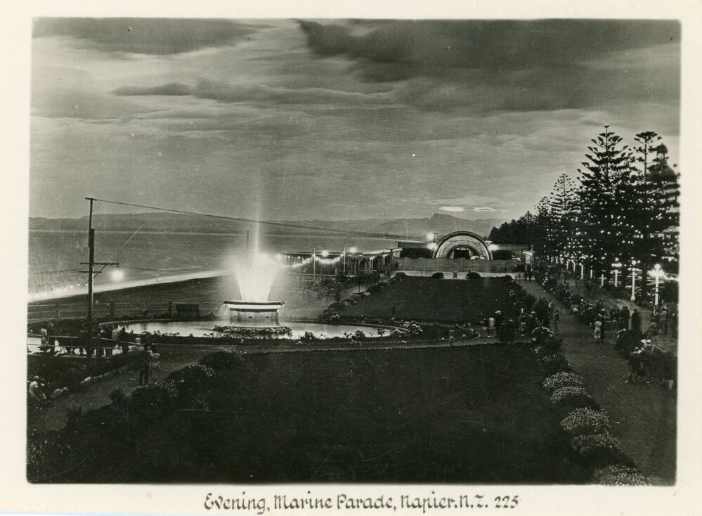 Small Tourist Photos, Napier