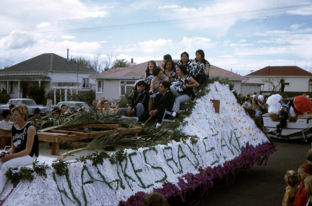 Unidentified Float 
