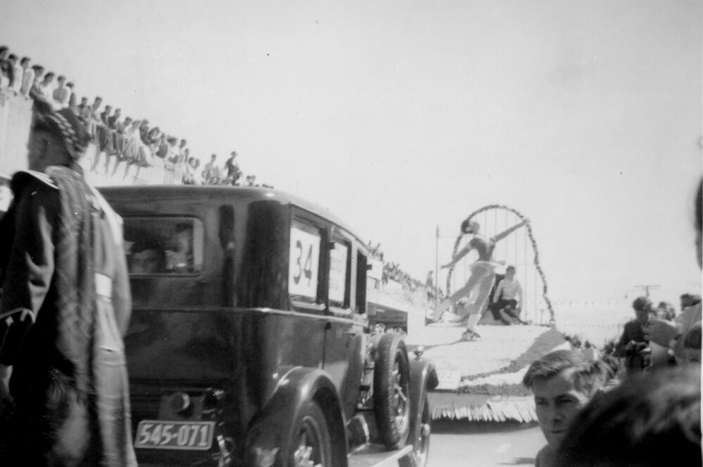 Hastings Skating Club Float and Vintage Car 1959