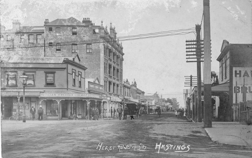 Heretaunga St with Grand Hotel