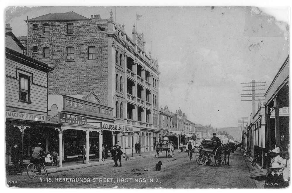 Grand Hotel, Heretaunga St