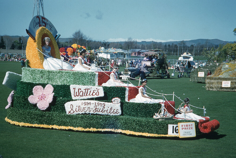 Watties Silver Jubilee Float 1959
