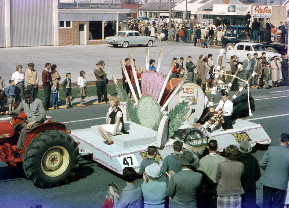 Hawke's Bay Scottish Pipe Band Float 1964
