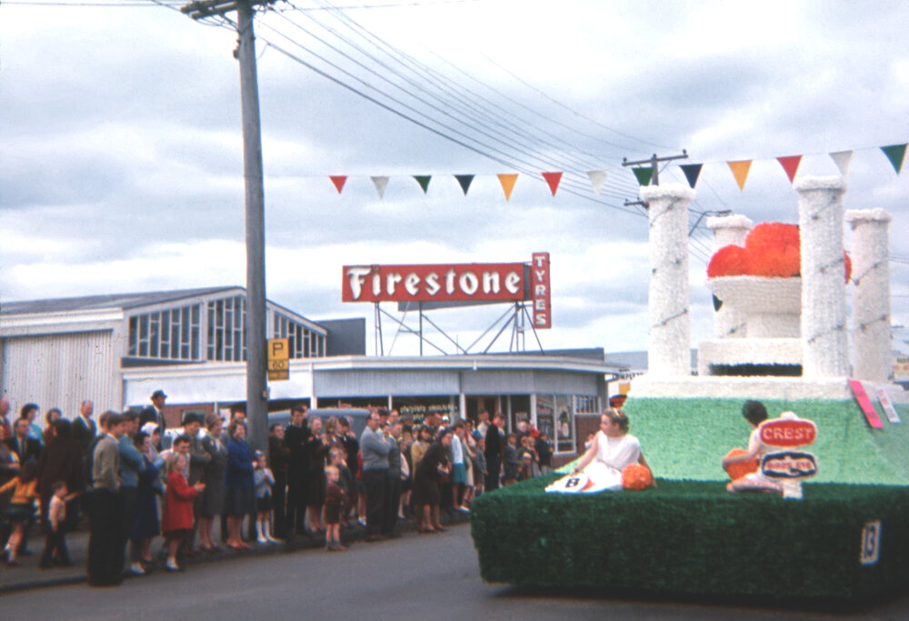 Crest Birds Eye Float 1966