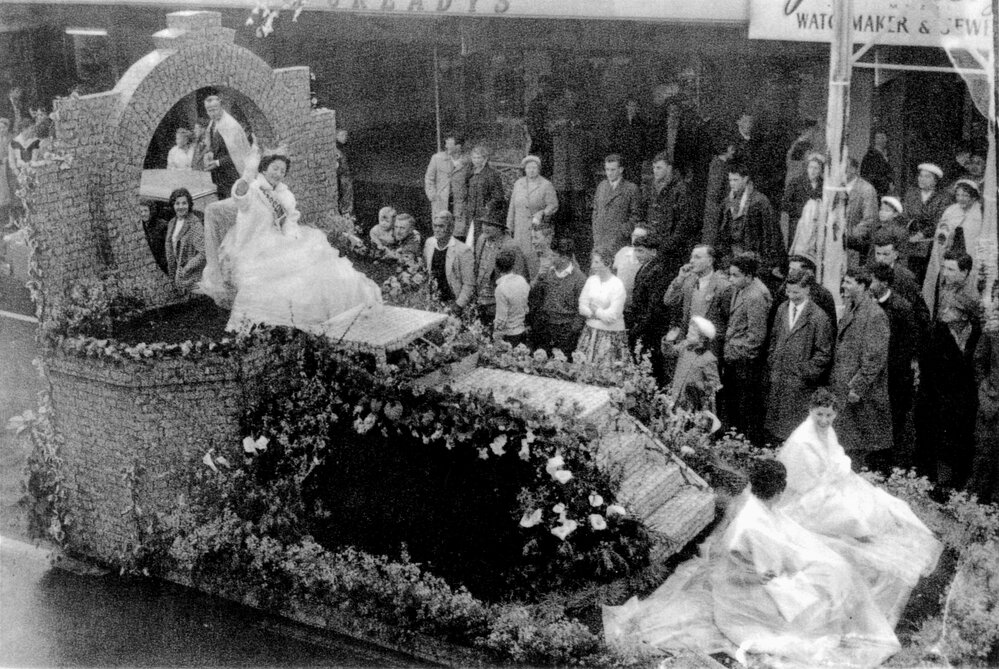 Blossom Queen Float 1960