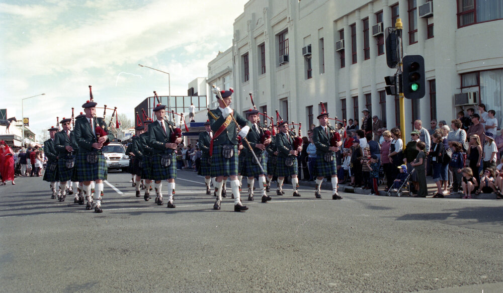 Pipe Band in Blossom Parade 1999