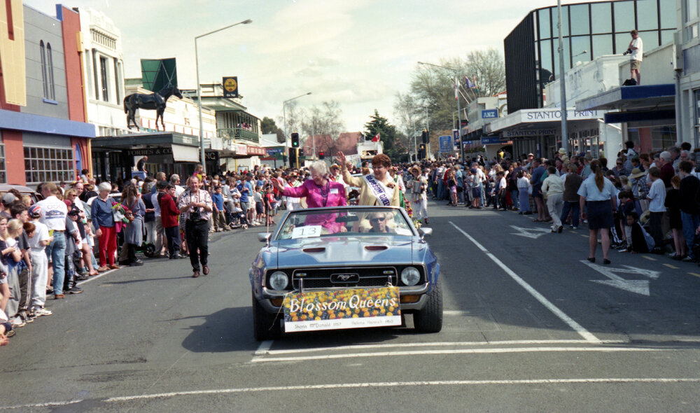Mustang With Blossom Queens 1999