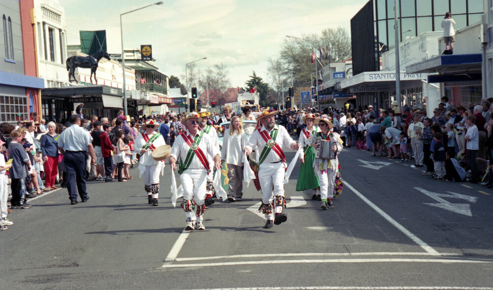 Morris Dancers in Blossom Parade 1999