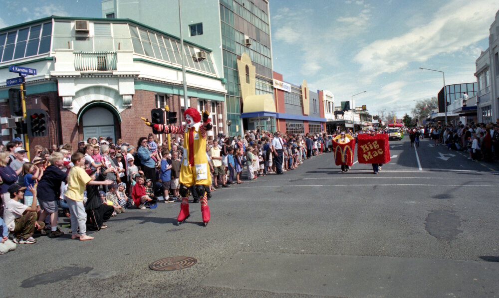 Ronald McDonald, Fries and Big Mac, 1999