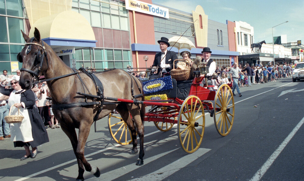 Warrens Bakery Horse and Cart 1999