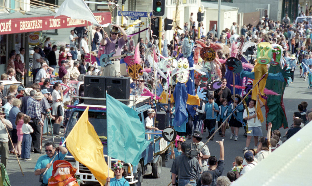 Puppets in Parade 1999