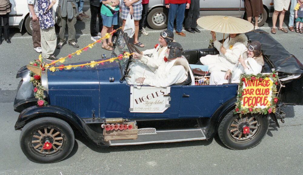 Vintage Car in Blossom Parade 1999