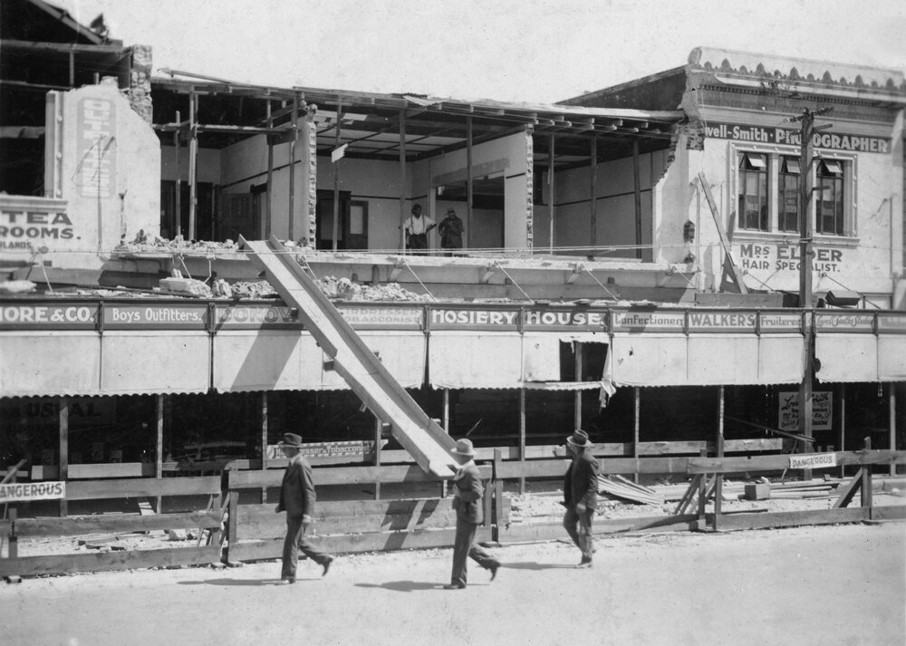 Earthquake Damage in Heretaunga Street West 1931