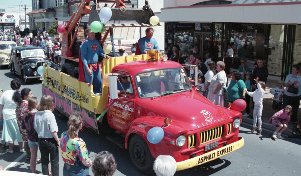 Pritchard Brothers Float 1994