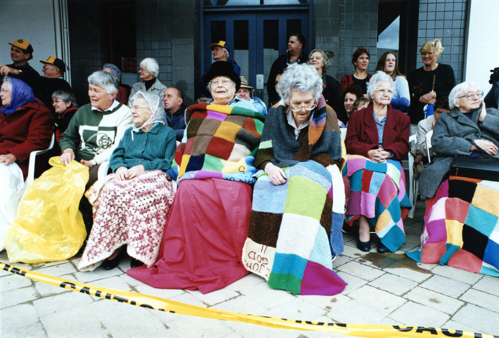 Cold Spectators At Parade 1995