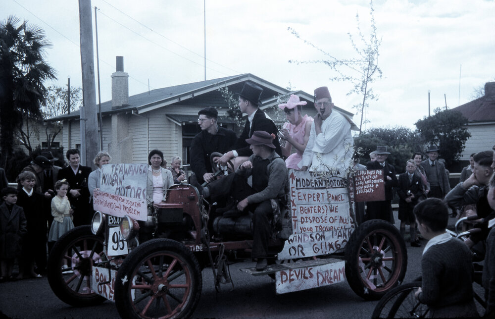 Te Awanga Modern Motors 1954