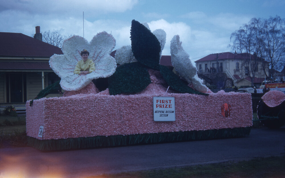 Hawke's Bay Farmers Float 1954
