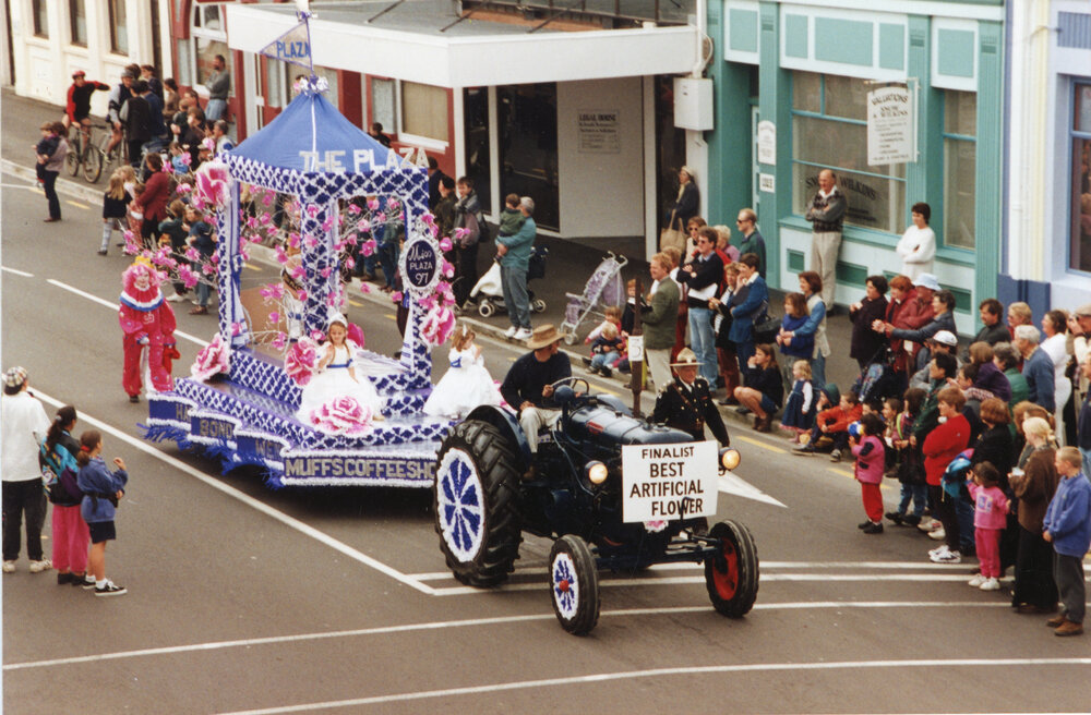 The Plaza Float 1997