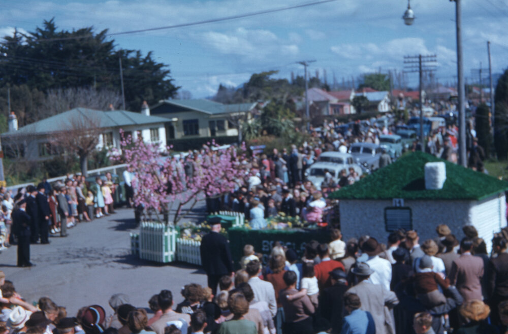 Barclay Motors Float 1952