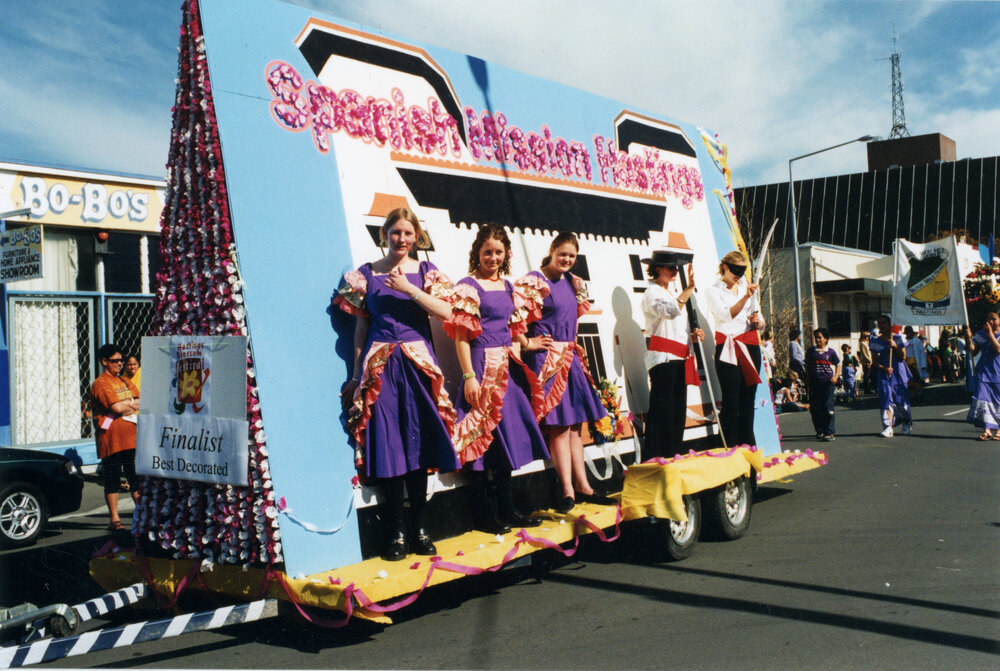 Spanish Mission Float 2002