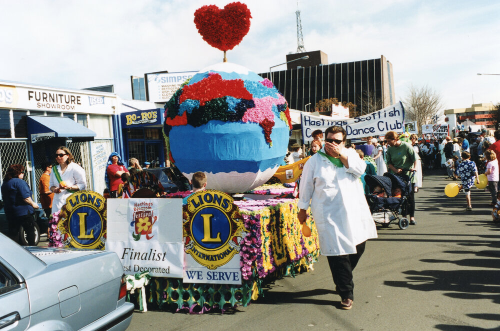 Lions in Parade 2002